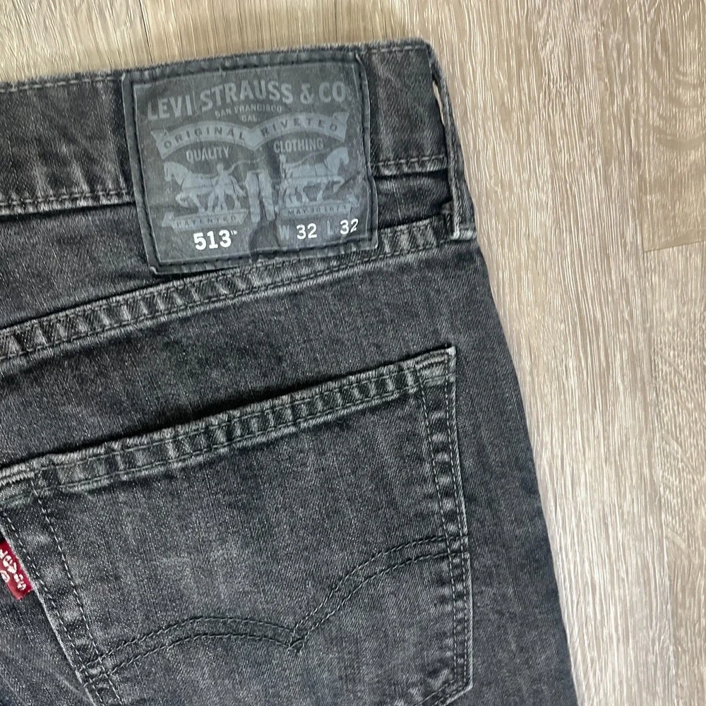 Levis small mark